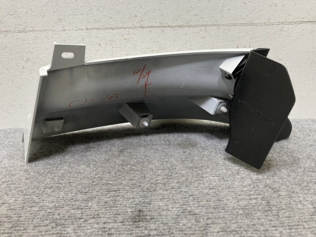 新車取り外し!ギガ 大型 2代目 2015- 10t 純正 右 アッパー フロント コーナーパネル/コーナーカバー ホワイト ソリッド いすゞ(138868)