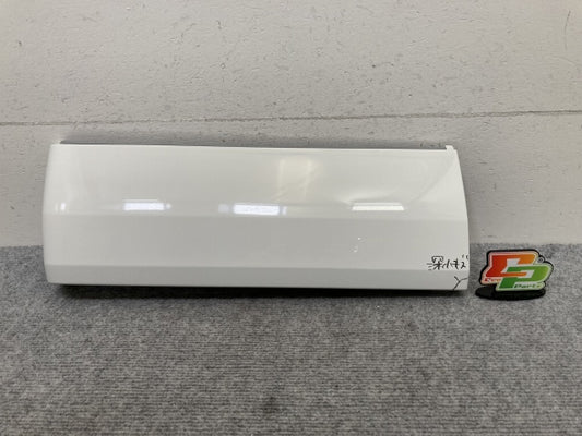 新車取り外し!フォワード 5代目/2007- 純正 右 リア フェンダー フルキャブ用 ホワイト ソリッド いすゞ(138884)