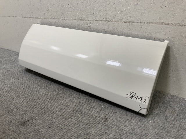 新車取り外し!フォワード 5代目/2007- 純正 右 リア フェンダー フルキャブ用 ホワイト ソリッド いすゞ(138884)