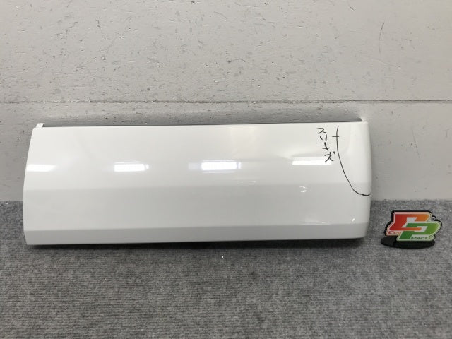 新車取り外し!フォワード 5代目/2007- 純正 左 リア フェンダー フルキャブ用 ホワイト ソリッド いすゞ(138888)