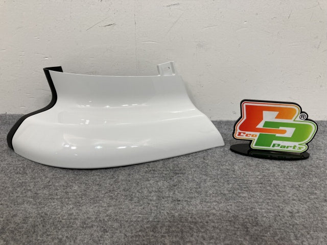 新車取り外し!ギガ 大型 2代目 2015- 10t 純正 右 アッパー フロント コーナーパネル/コーナーカバー ホワイト ソリッド いすゞ(138920)