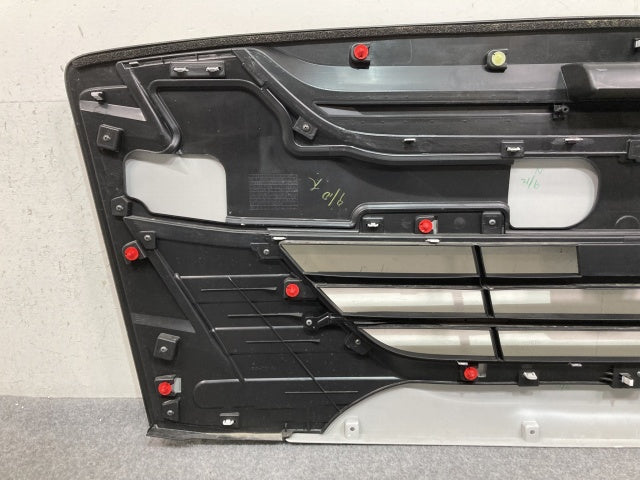 新車取り外し!ギガ 大型 2代目 2015- 10t 純正 フロント グリル/ラジエーターグリル ホワイト ソリッド いすゞ(138941)