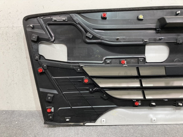 新車取り外し!ギガ 大型 2代目 2015- 10t 純正 フロント グリル/ラジエーターグリル ホワイト ソリッド いすゞ(138943)