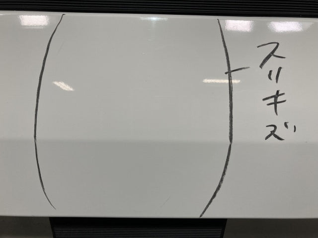 新車取り外し!ギガ 大型 2代目 2015- 10t 純正 フロント グリル/ラジエーターグリル ホワイト ソリッド いすゞ(138950)