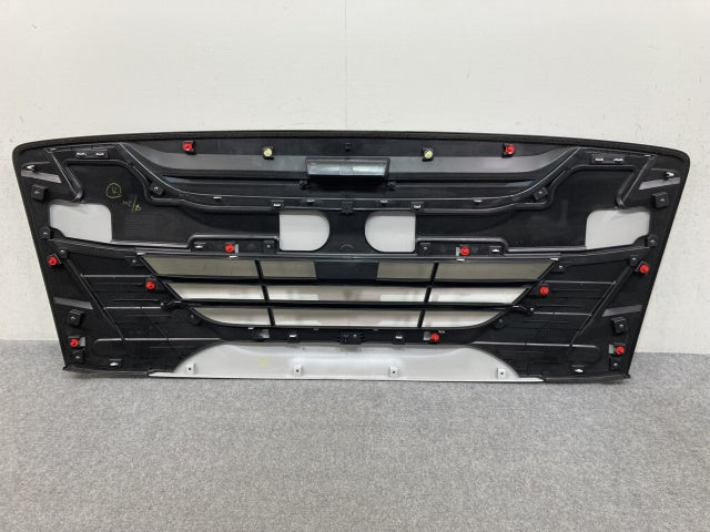 新車取り外し!ギガ 大型 2代目 2015- 10t 純正 フロント グリル/ラジエーターグリル ホワイト ソリッド いすゞ(138956)