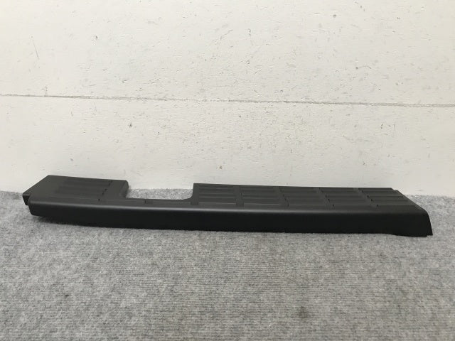 新品!ギガ 大型 2代目 2015- 純正 右 フロント バンパー ステップ 9884912831 素地 いすゞ(138985)