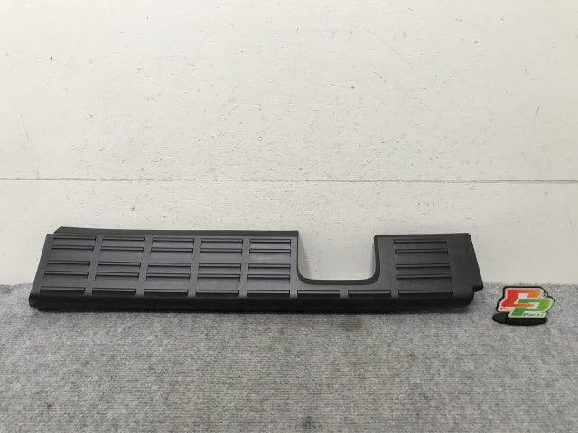 新品!ギガ 大型 2代目 2015- 純正 左 フロント バンパー ステップ 9884912831 素地 いすゞ(138986)