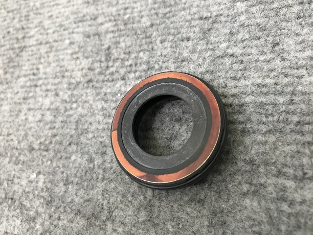 新品!ハイラックスサーフ/トヨエース/ランクル 等 社外  スパーク プラグ ホール シール 23682-30020 トヨタ(139024)