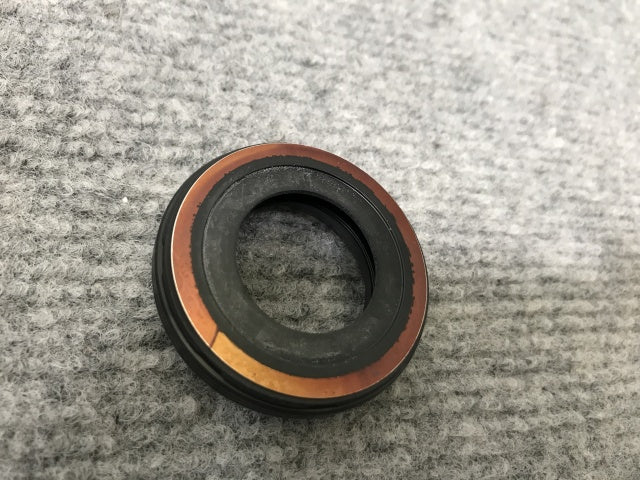 新品!ハイラックスサーフ/トヨエース/ランクル 等 社外  スパーク プラグ ホール シール 23682-30020 トヨタ(139027)