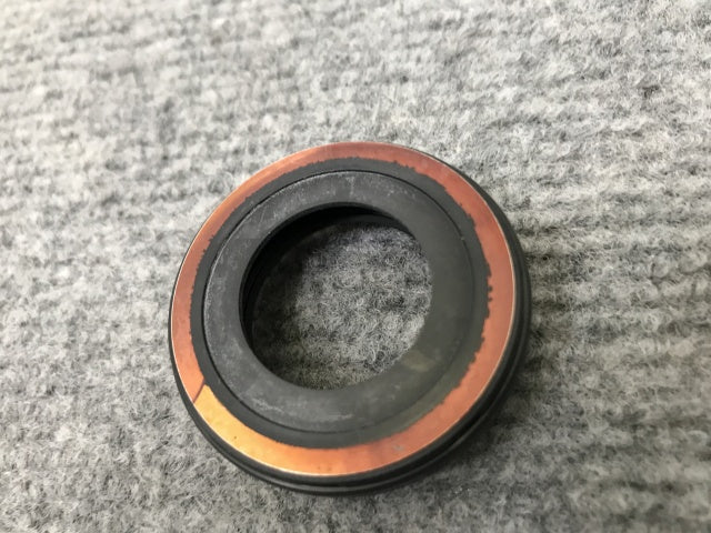 新品!ハイラックスサーフ/トヨエース/ランクル 等 社外  スパーク プラグ ホール シール 23682-30020 トヨタ(139027)