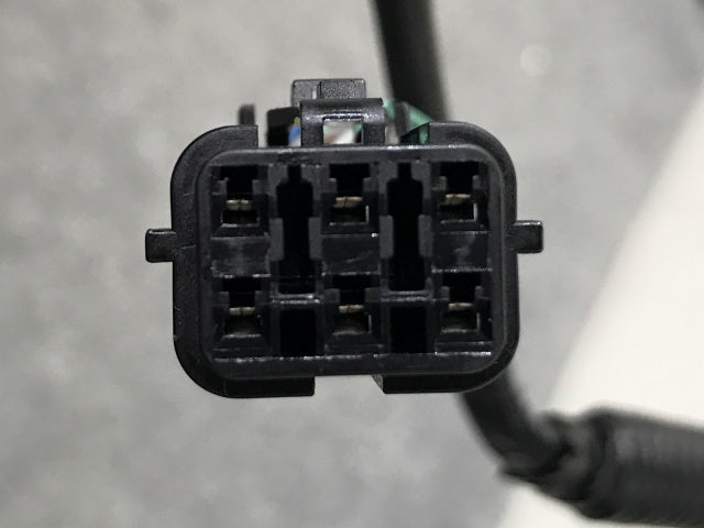 新車取り外し!ギガ 大型 2代目 2015- 純正 左 ドアミラー ステー ブラック ソリッド いすゞ(139029)