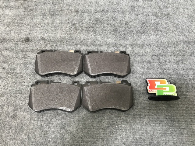 新品!Cクラス W205 社外  ブレーキ パッド 0252599719 メルセデスベンツ(139041)