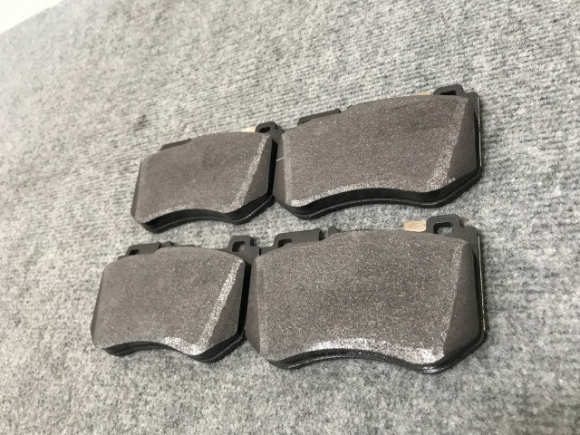 新品!Cクラス W205 社外  ブレーキ パッド 0252599719 メルセデスベンツ(139041)