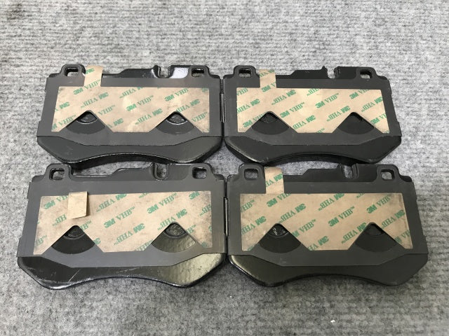 新品!Cクラス W205 社外  ブレーキ パッド 0252599719 メルセデスベンツ(139041)