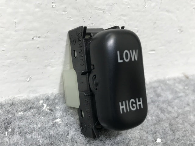 新品!Gクラス/ゲレンデ W463  純正  トランスファー スイッチ 切り替え スイッチ A 463 820 21 10 A4638202110 メルセデスベンツ(139046)
