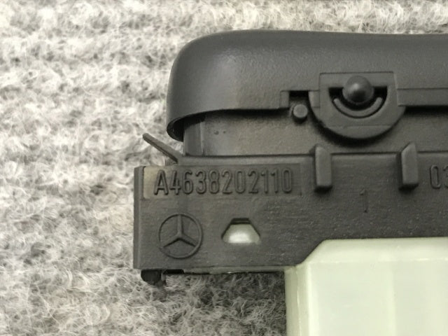 新品!Gクラス/ゲレンデ W463  純正  トランスファー スイッチ 切り替え スイッチ A 463 820 21 10 A4638202110 メルセデスベンツ(139046)