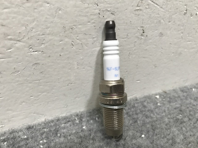 新品! 社外  スパーク プラグ BERU 14F-6LIPRS フォルクスワーゲン/アウディ(139051)