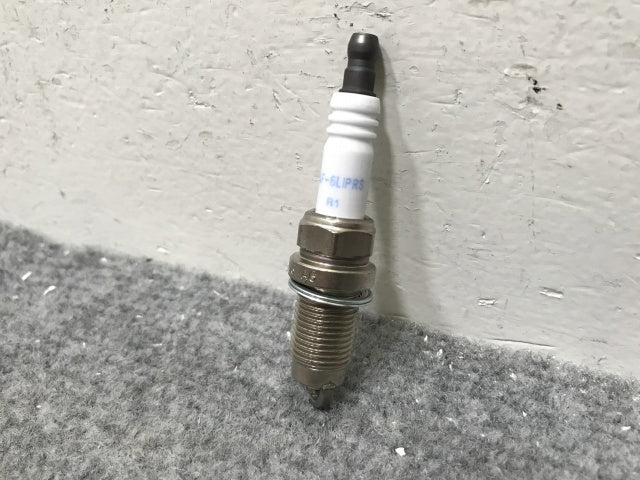 新品! 社外  スパーク プラグ BERU 14F-6LIPRS フォルクスワーゲン/アウディ(139051)