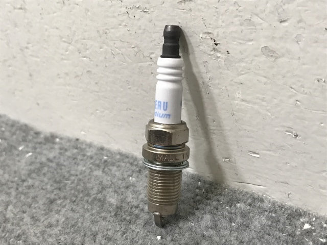 新品! 社外  スパーク プラグ BERU 14F-6LIPRS フォルクスワーゲン/アウディ(139054)