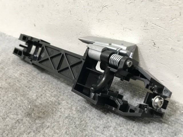 新品!ランディ C26/SC26/SNC26/SHC26 純正 サイド アウト ハンドル 82811-51Z60 スズキ(139057)