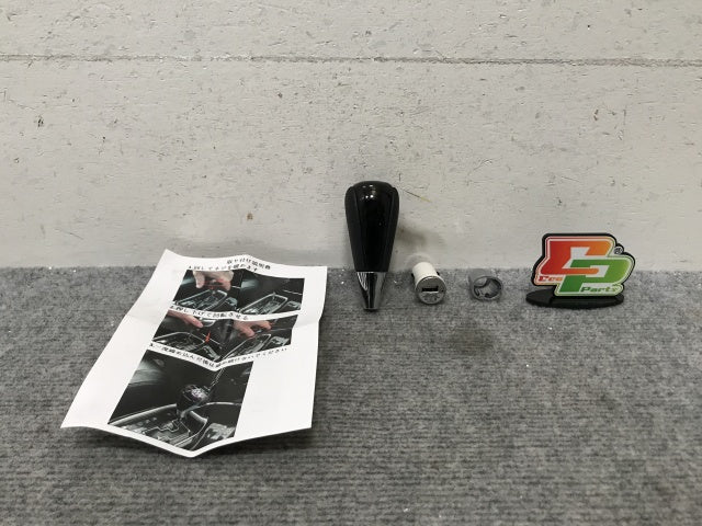 新車取り外し!ハイエース/ヴェルファイア/アルファード/ノア/ヴォクシー 等 純正 シフトノブ USBソケット セット トヨタ(139070)