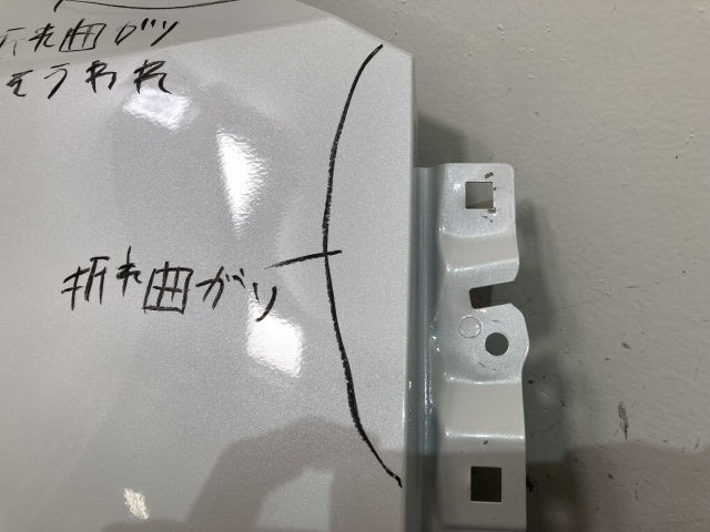 サクラ/SAKURA B6AW 純正 右 フロント フェンダー ホワイトパール QBB 日産(139108)