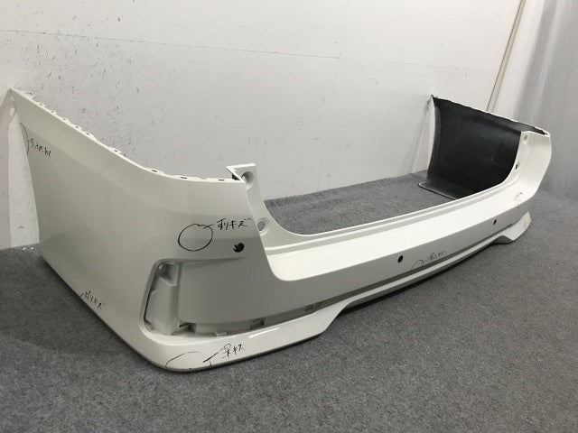 セレナ/ハイウェイスター C27/GFC27/GFNC27/e-POWER/HFC27 純正 後期 リア バンパー 85022 5TT6H ブリリアントホワイトパール QAB(139113)
