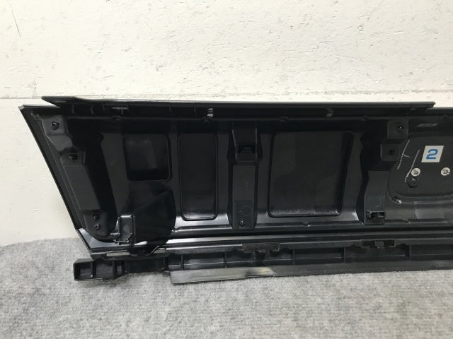 新車取り外し!フリード クロスター GT2/GT4 e:HEV/GT6/GT8 純正 フロント グリル/ラジエーターグリル 71202-33F-N01-M1 ホンダ(139127)