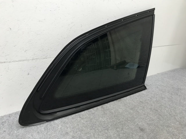 3シリーズ ツーリング G21 純正 右 リア クォーター ガラス 7499518 BMW(139153)