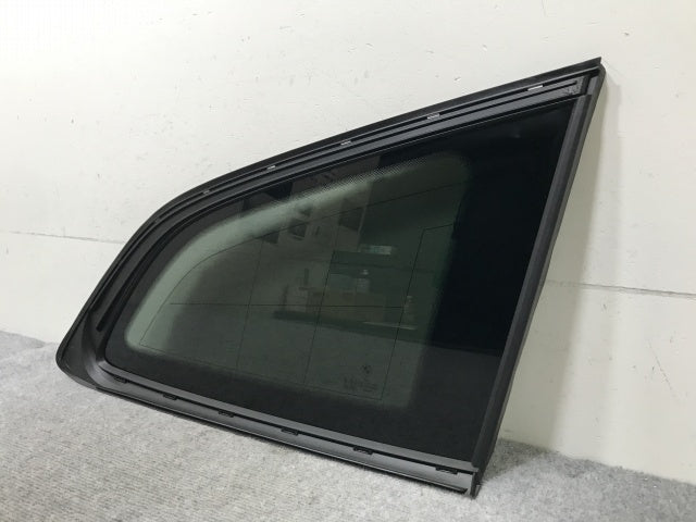 3シリーズ ツーリング G21 純正 右 リア クォーター ガラス 7499518 BMW(139153)