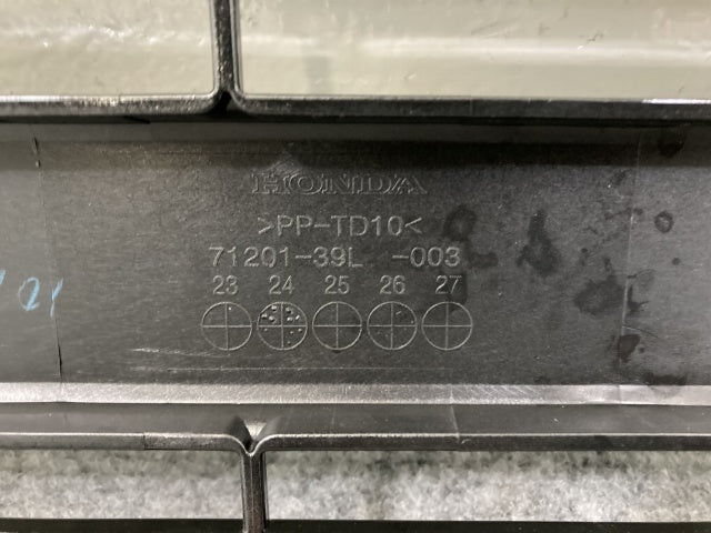 新車取り外し!N-BOX/NBOX Nボックス JOY JF5/JF6 純正 フロント グリル/ラジエーターグリル カメラ穴付 71201-39L ホンダ(139160)
