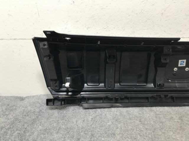 新車取り外し!フリード クロスター GT2/GT4 e:HEV/GT6/GT8 純正 フロント グリル/ラジエーターグリル 71202-33F-N01-M1 ホンダ(139167)