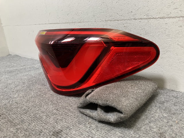 X2 F39 純正 右 テールランプ/ライト/レンズ LED F03688000H BMW(139280)
