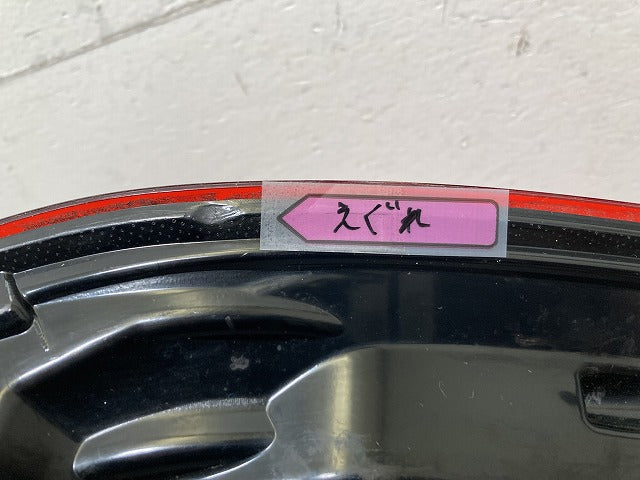 X2 F39 純正 右 テールランプ/ライト/レンズ LED F03688000H BMW(139280)