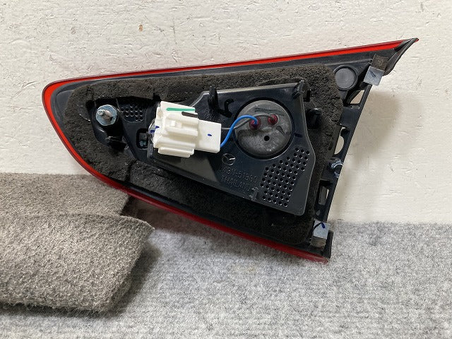 MAZDA2/マツダ2 DJLFS/DJLAS/DJ5FS/DJ5AS 純正 左 フィニッシャーランプ/テールランプ/ライト/レンズ LED KOITO 132-8N01L マツダ(139283)