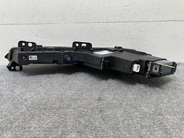 7シリーズ G70 純正 後期 右 ウィンカー LED デイライト ZKW 9879936-11 BMW(139288)