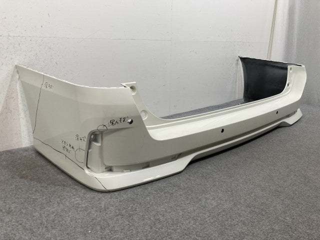 セレナ/ハイウェイスター C27/GFC27/GFNC27 e-POWER/HFC27 純正 後期 リア バンパー 85022 5TT6H ブリリアントホワイトパール QAB(139334)