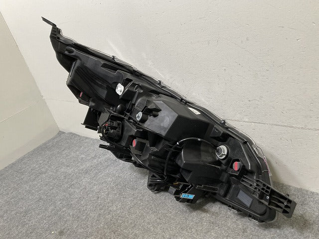 ノア NOAH 90系/MZRA90W/MZRA95W/ZWR90W/ZWR95W 純正 左 ヘッドライト/ランプ LED レベライザー 刻印N1 V1-1/81150-V1010(139362)