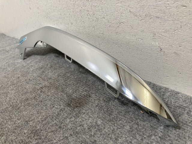 新品!Eクラス W212 純正 右 フロント バンパグリルモール A212 855 08 00/A212 885 28 74 2128852874 メッキ メルセデスベンツ(139426)
