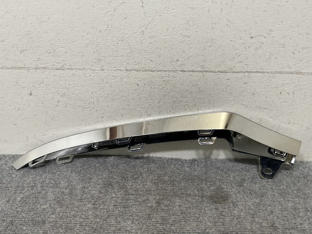 新品!Eクラス W212 純正 右 フロント バンパグリルモール A212 855 08 00/A212 885 28 74 2128852874 メッキ メルセデスベンツ(139426)