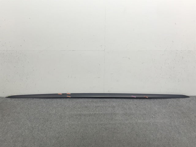 新品!A4(B9) 8W 系 純正 右 サイド モール 8W0 853 932 未塗装 アウディ(139428)