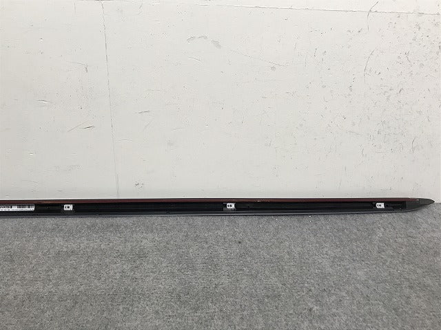 新品!A4(B9) 8W 系 純正 右 サイド モール 8W0 853 932 未塗装 アウディ(139428)