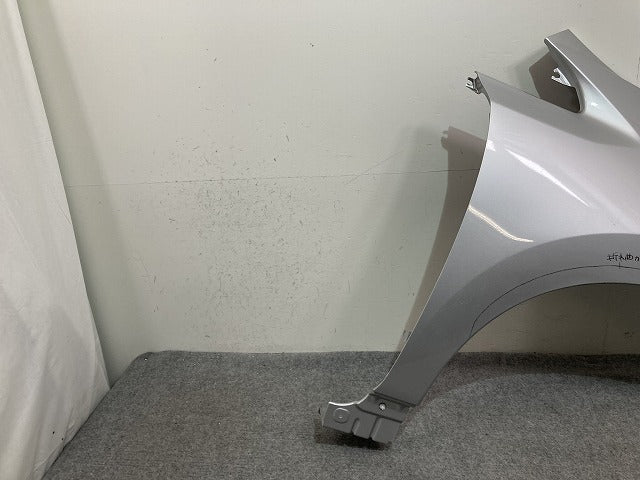 リーフ/LEAF e+ ZE1 純正 右 フロント フェンダー ブリリアントシルバーメタリック K23 日産(139448)