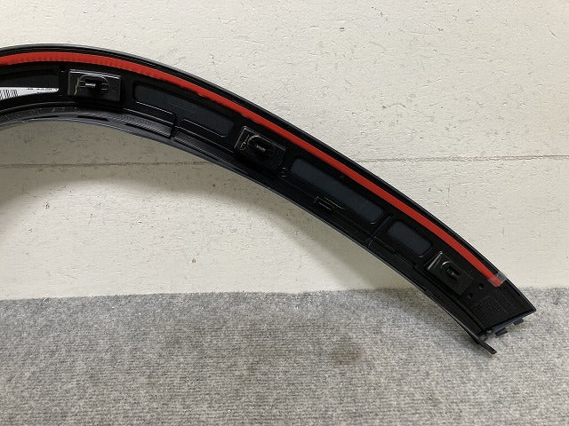 新品!GLSクラス X167/AMG 純正 左 フロント フェンダーアーチモール/オーバーフェンダー A 167 884 4700 未塗装 メルセデスベンツ(139461)