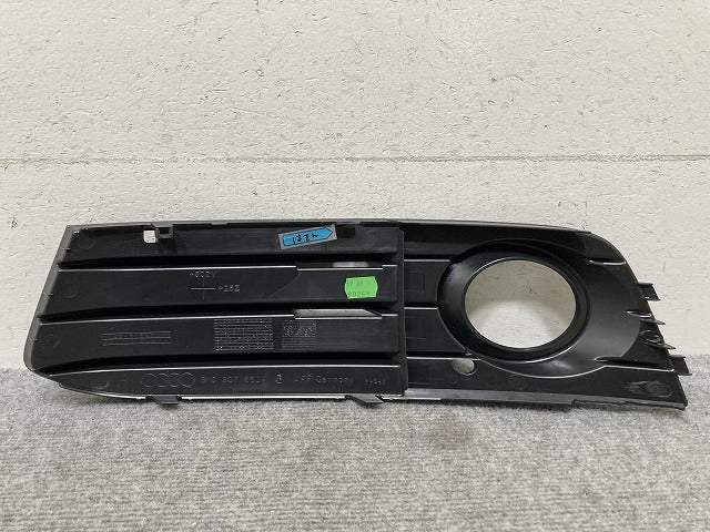 新品!A4(B8) 8K 系/2007-2015 純正 右 フォグカバー/フォグランプカバー 8K0 807 682 A 8K0807682A01C 素地 アウディ(139462)