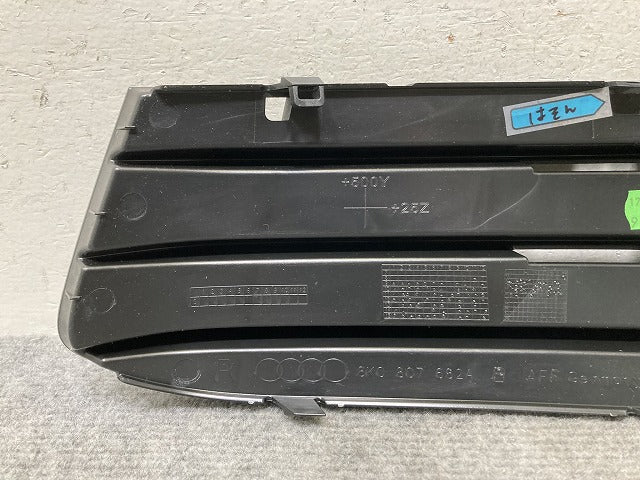 新品!A4(B8) 8K 系/2007-2015 純正 右 フォグカバー/フォグランプカバー 8K0 807 682 A 8K0807682A01C 素地 アウディ(139462)
