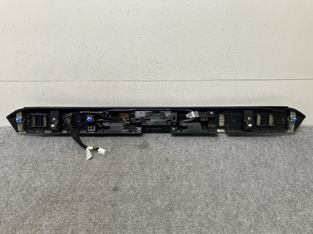 セレナ ハイウェイスター/S/X/G/XV/C27/GFC27/GFNC27/GC27/GNC27 e-POWER/HC27/HFC27 純正 リア ガーニッシュ 90810 5T※5A メッキ(139206)