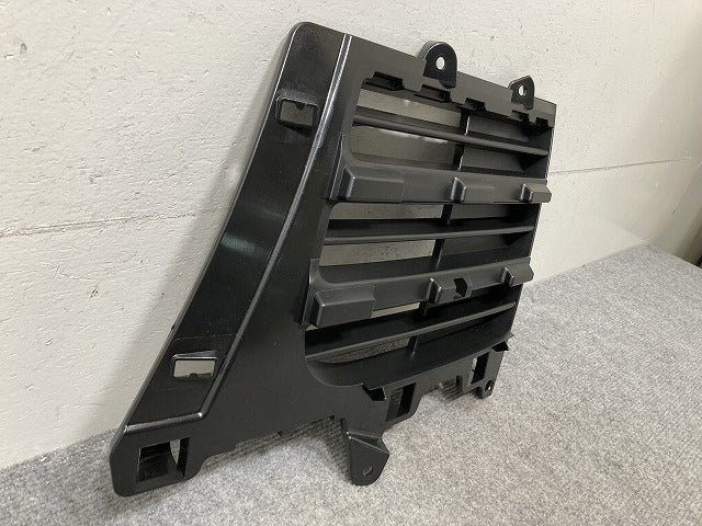 新品!カイエン 2008~2010 純正 左 フロント バンパーグリル 7L5 807 681 素地 ポルシェ(139515)
