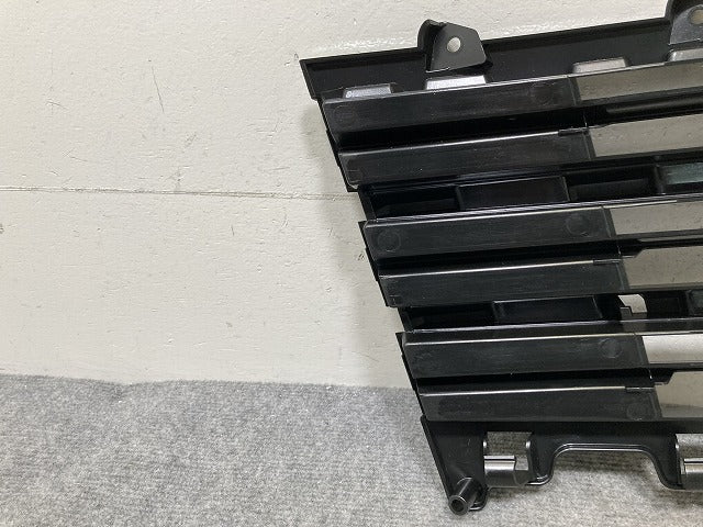 新品!カイエン 2008~2010 純正 左 フロント バンパーグリル 7L5 807 681 素地 ポルシェ(139515)