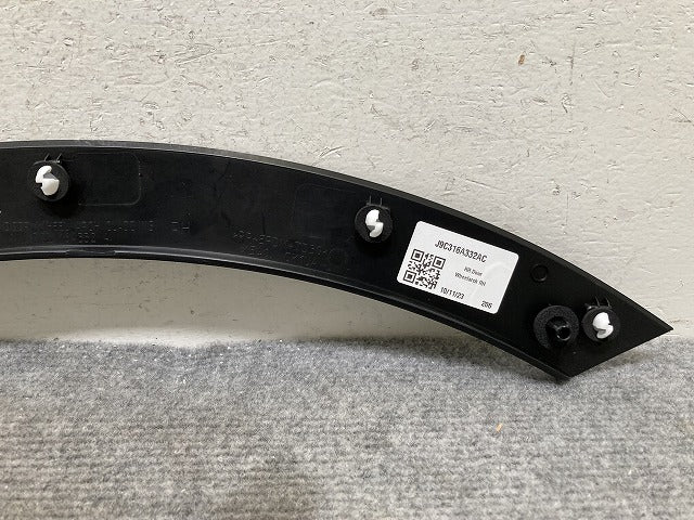 新品!Eペイス DF15TB/DF2XB/DF2NB 右 リア フェンダーアーチモール/オーバーフェンダー J9C3 16A332 J9C5028 素地 ジャガー(139523)